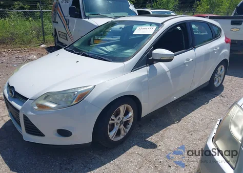 2014 Ford Focus Se z USA, uszkodzony, nr VIN 1FADP3K26EL238606